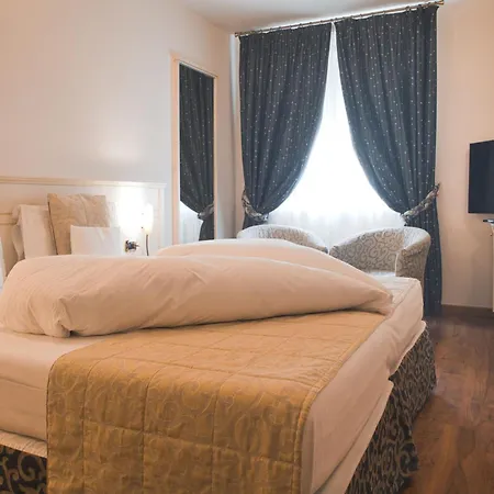 Villa Nicolli Romantic Spa Resort - Adults Only-3