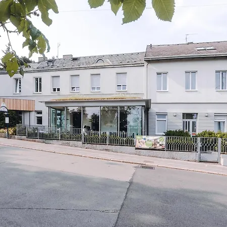 Bio-Hotel Schani Wienblick-3