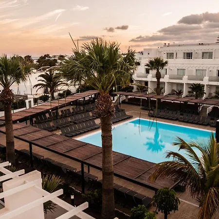Aequora Lanzarote Suites-3