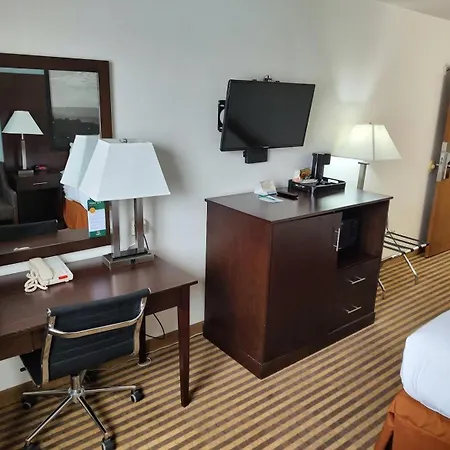 Quality Inn Wenatchee-Leavenworth-2