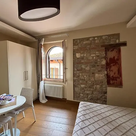 Oreste Suite-3