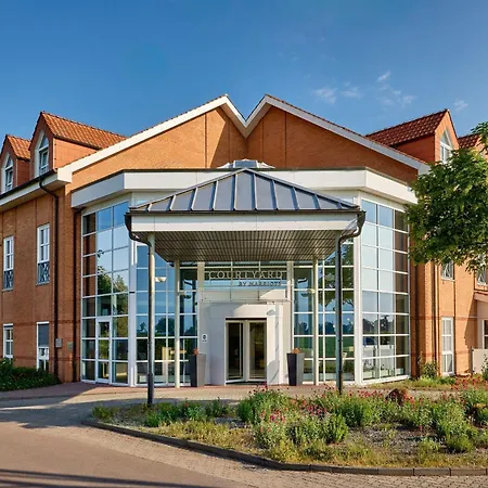 Courtyard By Marriott Magdeburg-3