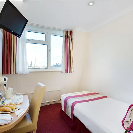 Bright Modern Flat Close To Queensway-2