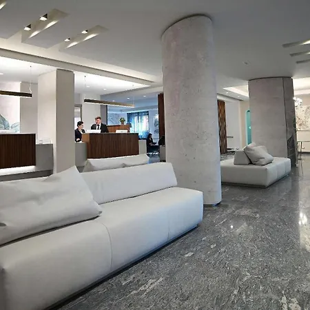 Best Western Grand Hotel Guinigi-3