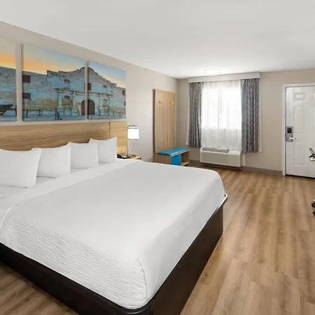 Days Inn By Wyndham Temple-3
