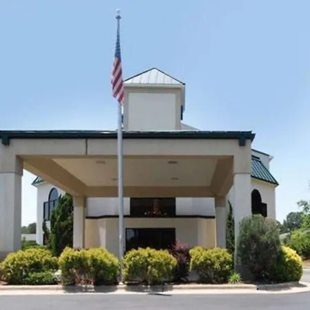 Quality Inn & Suites Tarboro - Kingsboro-2