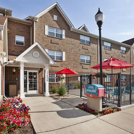 Towneplace Suites By Marriott Detroit Livonia-2