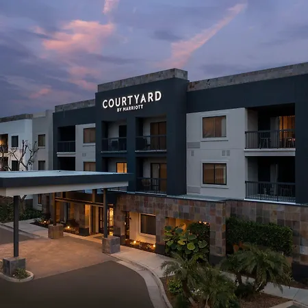 Courtyard By Marriott San Diego Carlsbad-3