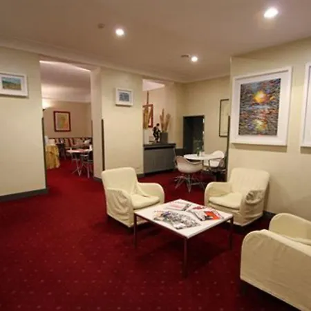 Club Hotel-2