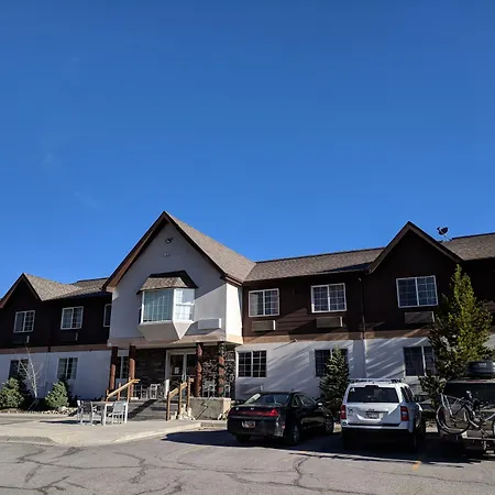 3 Peaks Lodge-3