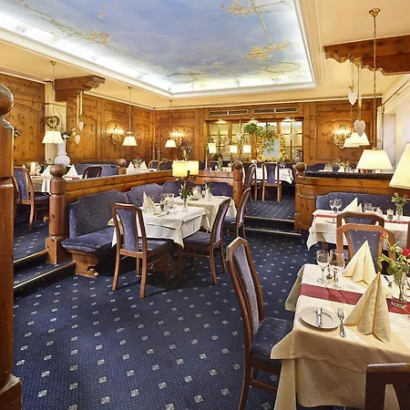 Hotel Schlosskrone-3