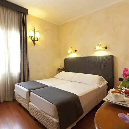 Hotel La Fenice-2