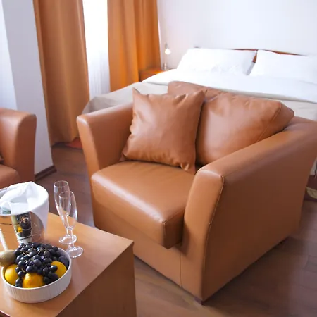 Hotel Srbija-Free Parking-2
