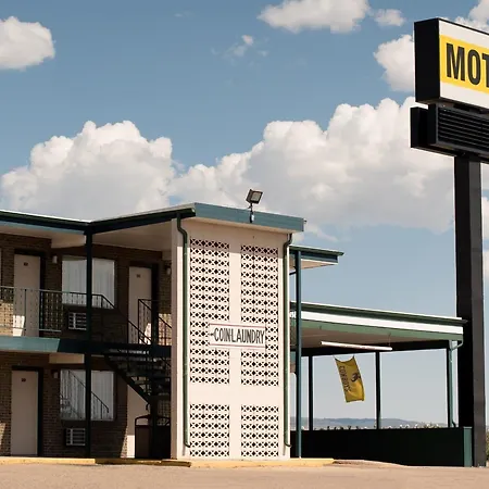 Motel 8 Laramie-2