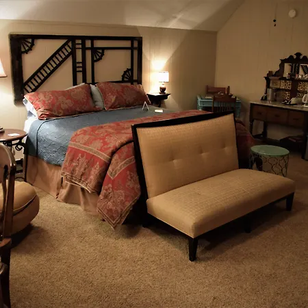 The Hiding Place Bed And Breakfast-2