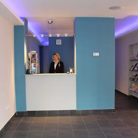 City Lounge Hotel-3
