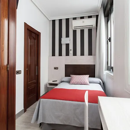 Hostal Castilla I Atocha-3