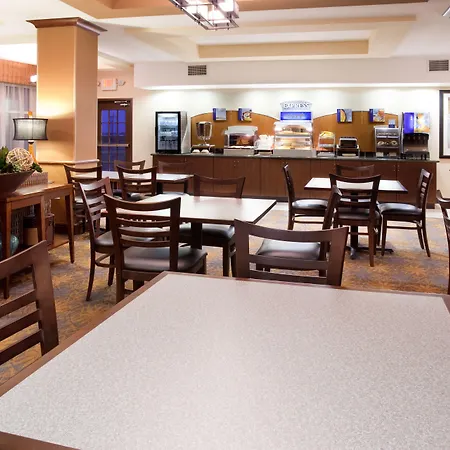 Holiday Inn Express Hotel & Suites Lamar By Ihg-3