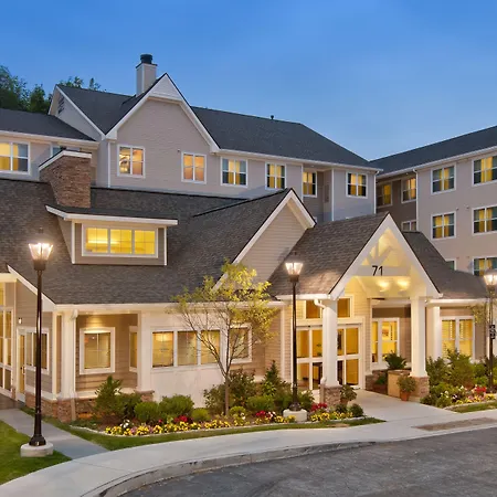 Residence Inn Burlington Colchester-2