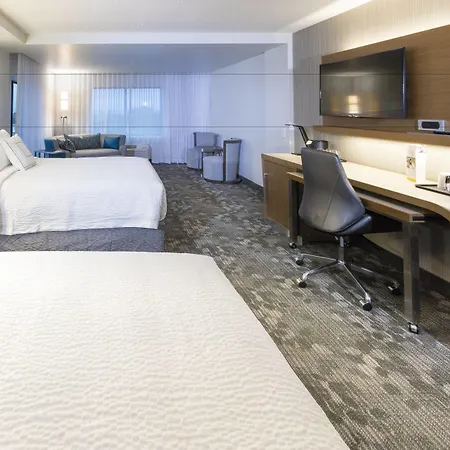 Courtyard By Marriott St. Augustine Beach-3