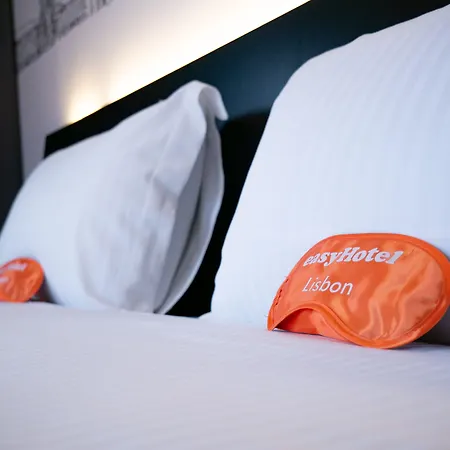 Easyhotel Lisbon-3