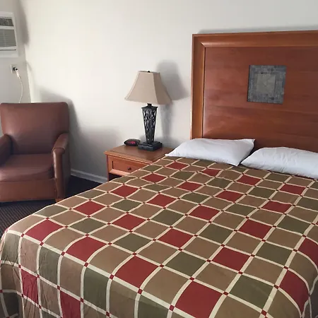 Red Carpet Motel-3