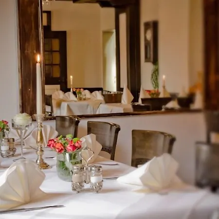 Hotel Restaurant Knechtstedener Hof-3