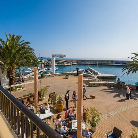 Hostal Port Corona-3