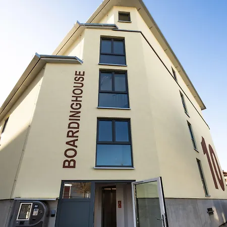 Boardinghouse-Landau-3