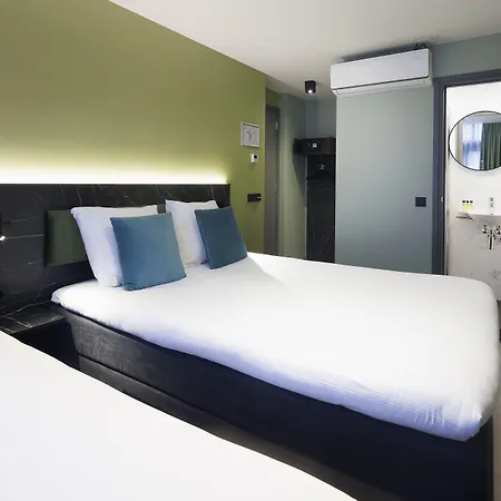 Ciao Papa Hotel Amsterdam Central Station-3