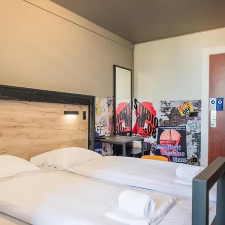 Century Hotel Antwerpen Centrum-3