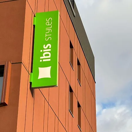 Ibis Styles Warszawa Airport-3