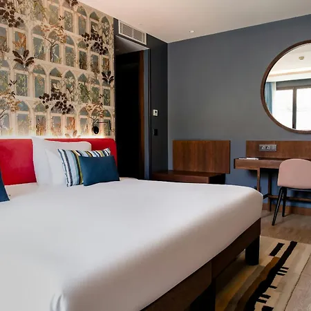 Motel One Madrid-Plaza De Espana-3
