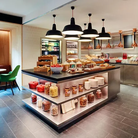 citizenM Amsterdam Airport Schiphol-3