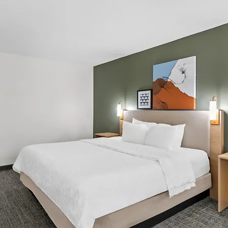 Spark By Hilton Bardstown-2