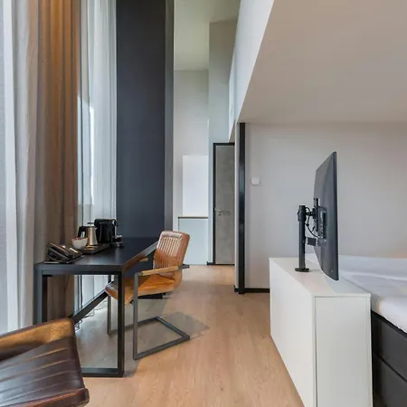 Leonardo Hotel Groningen-2