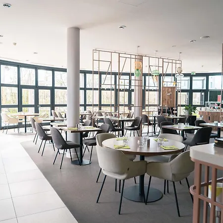 ibis Luxembourg Aeroport-2