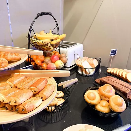 Mercure Rennes Centre Place Bretagne-3