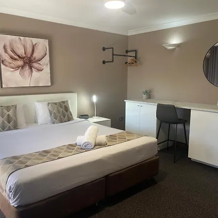 Oasis Inn Ulladulla - Welcoming Guests 18 Years And Older-3
