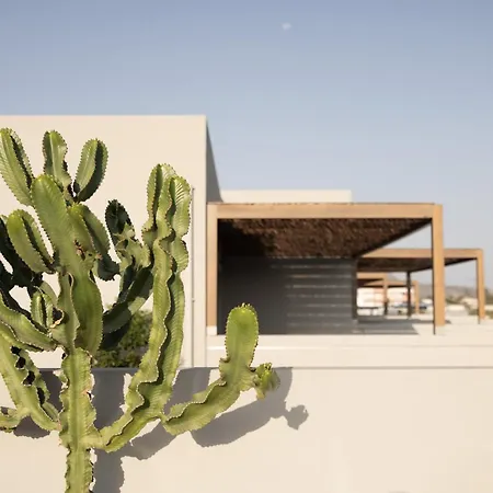 Aku Suites With Private Pools-2