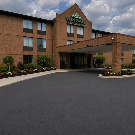 Wingate By Wyndham Livonia-3