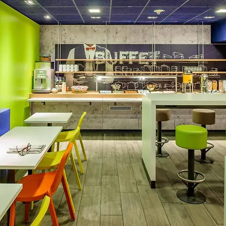 ibis Budget Courbevoie Paris La Défense-2