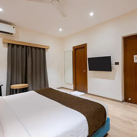 Monday Hotels Hitec City-2