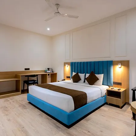 Monday Hotels Hitec City-3