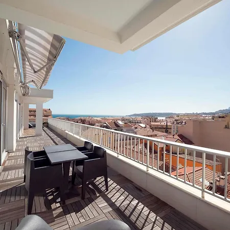 Ibis Styles Menton Centre-3