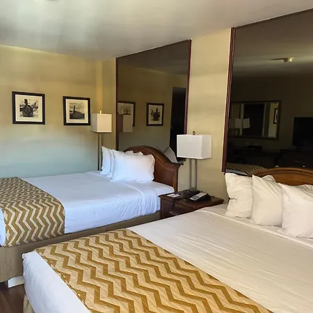 Travelodge By Wyndham Reno-2