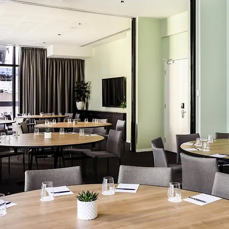 Ibis Melbourne Central-2