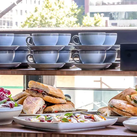 Novotel Melbourne Central-3