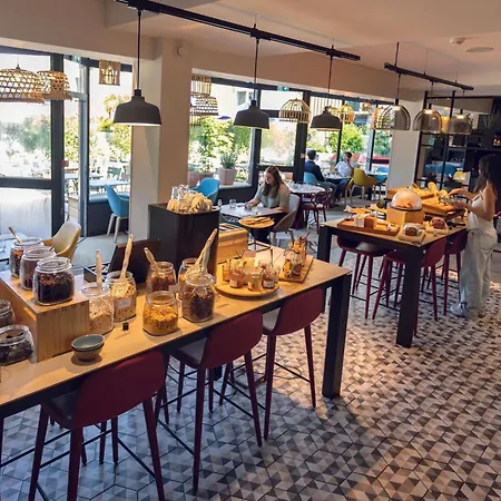 Novotel Rennes Alma-2