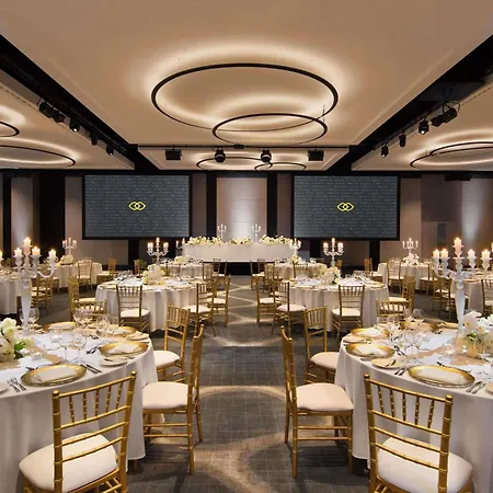 Sofitel Sydney Darling Harbour-3